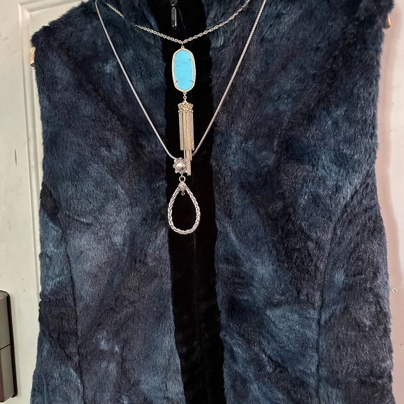 CB Wraps by Canvasbacks women Warm blue Faux Vest Size Small - Picture 10 of 13